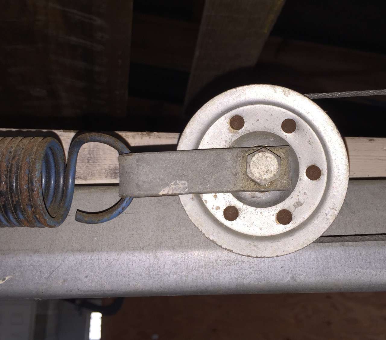 Extension spring pulley