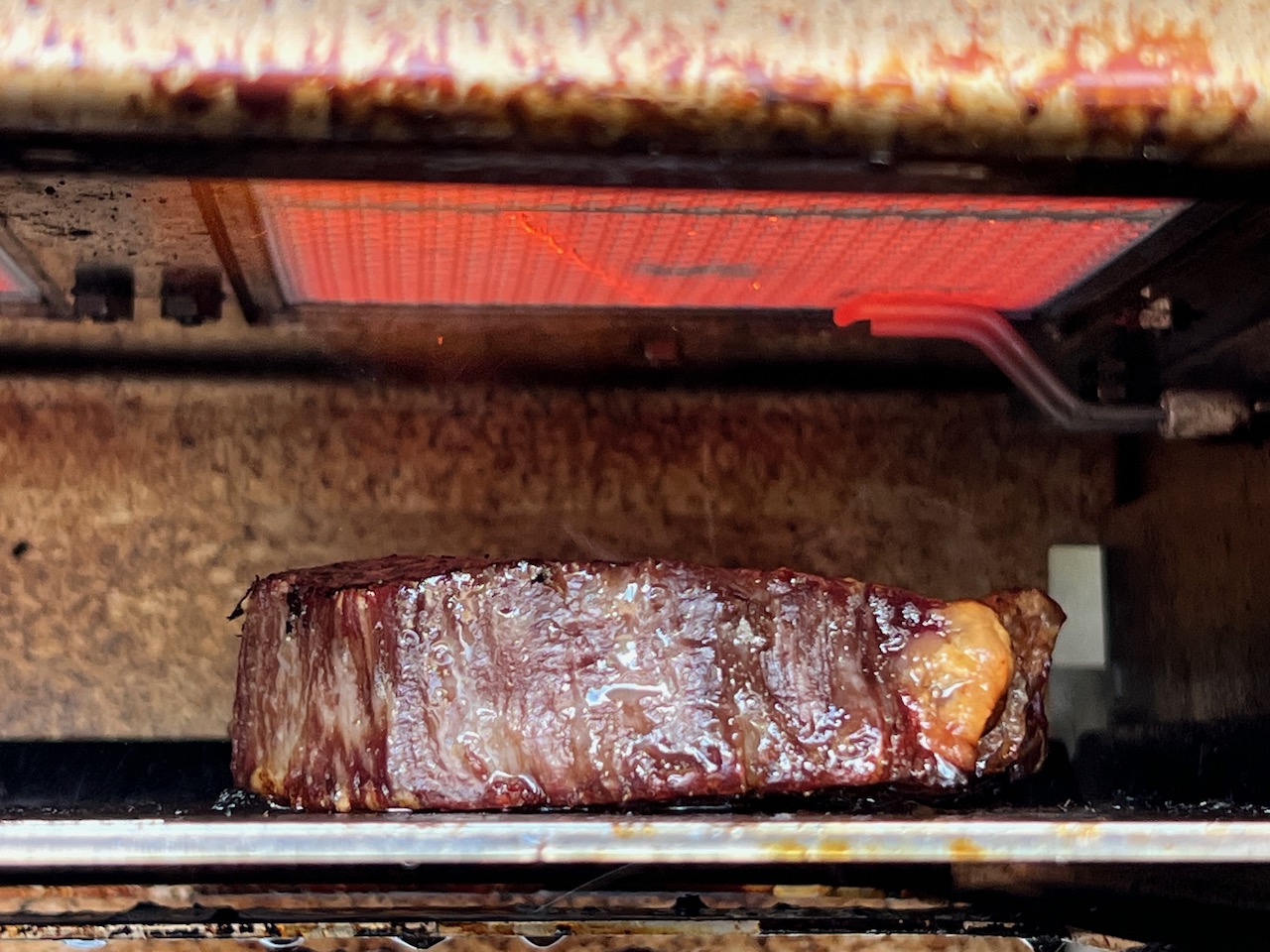 4 Common Mistakes To Avoid When Searing Meat - Schwank Grills