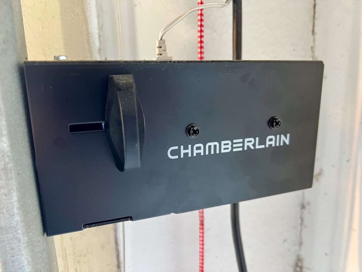 Chamberlain 041A6102 automatic garage door lock.