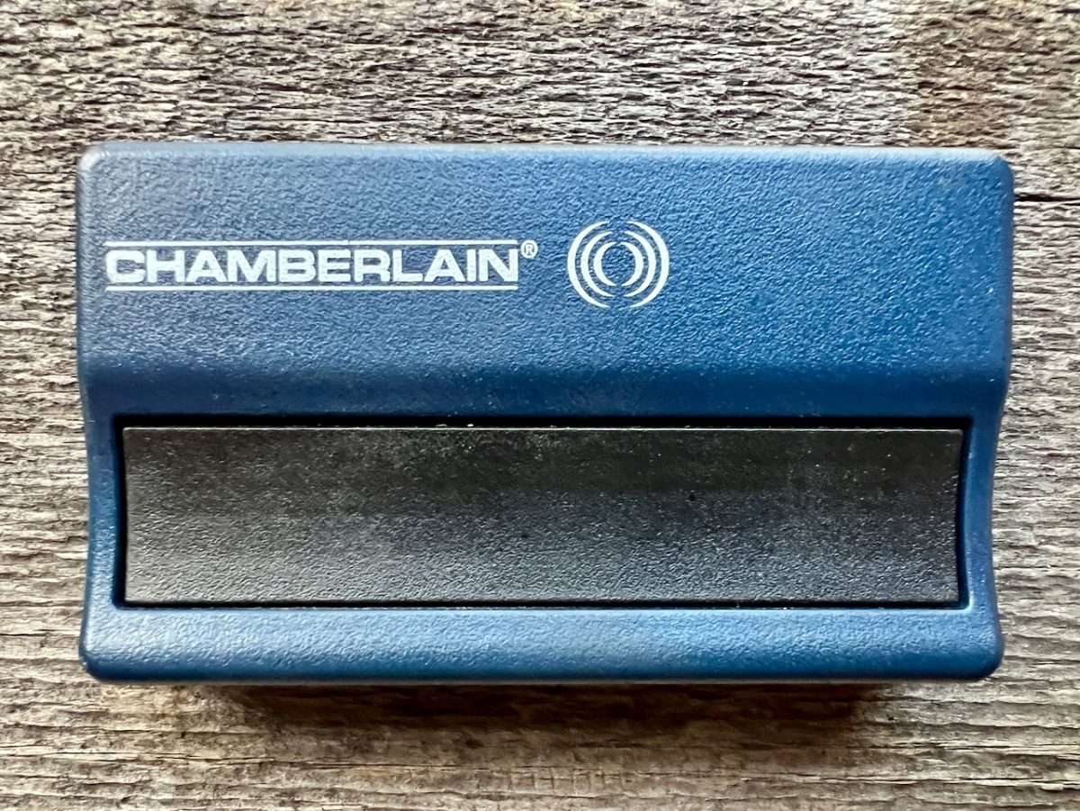 Chamberlain single button remote for the purple learn button.